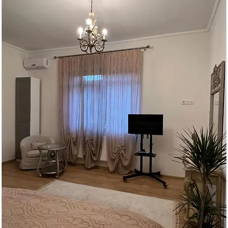 C-entral Boutique * Βουκουρέστι