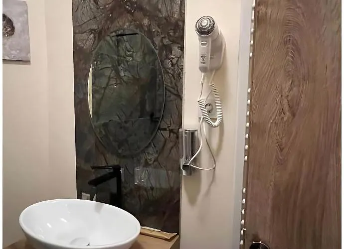 C-entral Boutique Apartment *